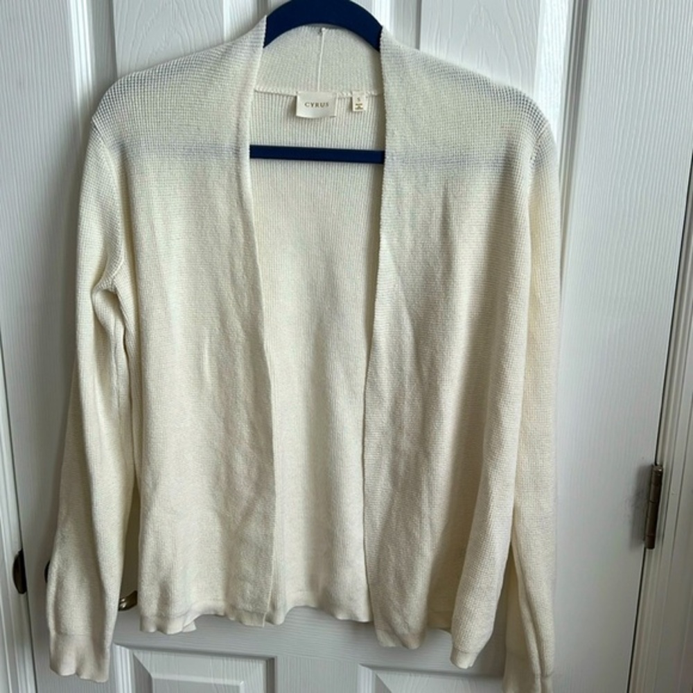 Ladies size small‎ Cyrus ivory open front cardigan